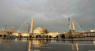 Sivas'ta sağanak sonrası gökkuşağı şöleni