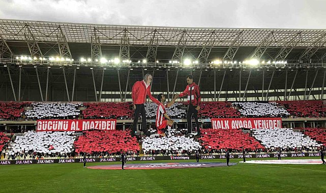 Sivasspor taraftarlarından koreografi