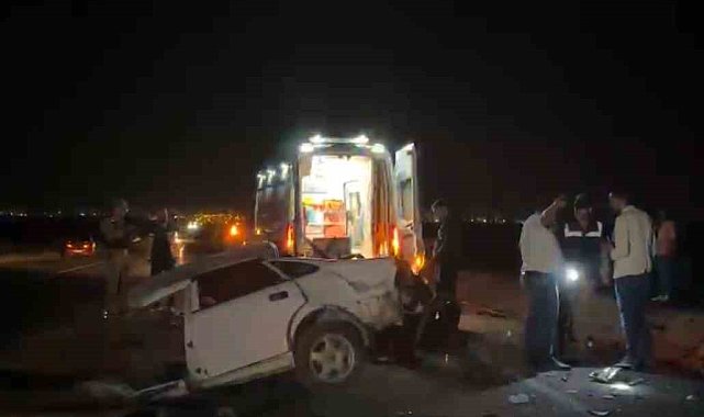 Siverek'te otomobil tıra çarptı: 1 ölü, 1 yaralı
