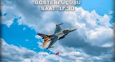 SOLOTÜRK, FÜ'nün 50. yıl coşkusunu gökyüzüne taşıyacak