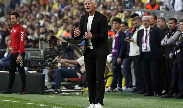 Solskjaer, galibiyet sayılarında Mourinho'yu geçti