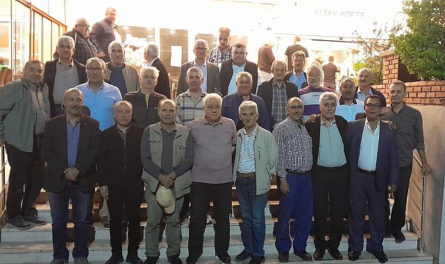 Soma Termik Santrali'nin park sahası emektarları 45 yıllık dostluğu yaşatıyor