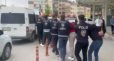 Sosyal medyada silah teşhir edenlere operasyon: 14 gözaltı