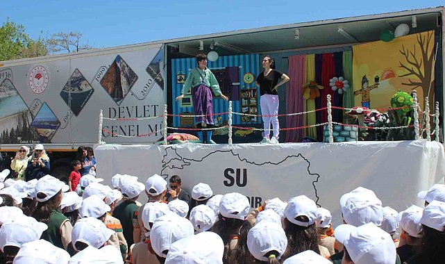 Su tasarrufunu tiyatro ile öğreniyorlar