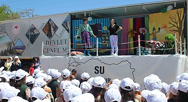 Su tasarrufunu tiyatro ile öğreniyorlar