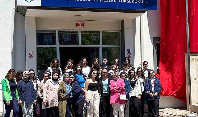 SUBÜ öğrencileri Kefken'de gençlik kampına katıldı