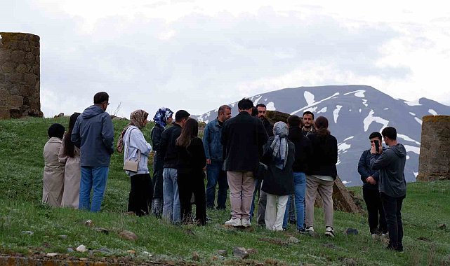 Tabyalarda tarih dersi