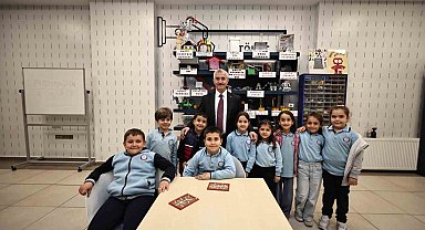 Tahmazoğlu, Bilim Şahinbey Atölyesi öğrencileriyle buluştu