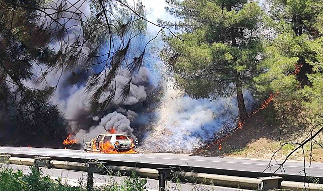 Tarsus'ta araçta çıkan yangın ormana sıçradı