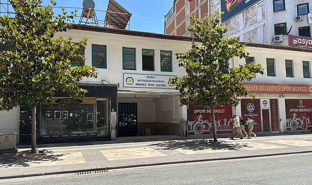 Tatar; "Büyükşehir, 69 yıllık değeri yıkmak yerine Denizli'ye kazandırmalı"