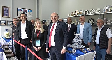 Tavşanlı Halk Eğitim Merkezi'nden yıl sonu sergisi büyük beğeni aldı