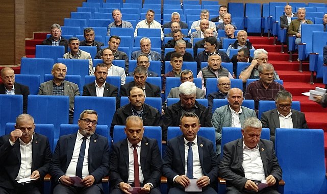 Tavşanlı Kaymakamlığı'nda köy muhtarlarıyla istişare toplantısı gerçekleşti