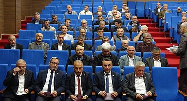 Tavşanlı Kaymakamlığı'nda köy muhtarlarıyla istişare toplantısı gerçekleşti