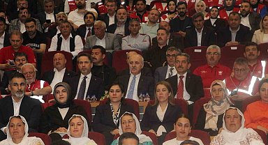 TBMM Başkanı Kurtulmuş: "Artık bu coğrafyanın insanları yan yana omuz omuza yetti artık diyerek büyük bir millet olarak ayağa kalkacak"