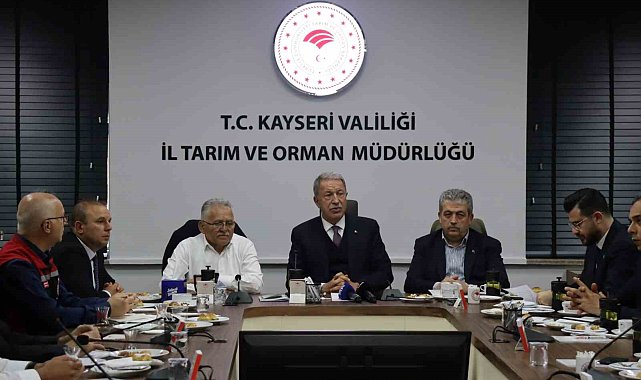TBMM Milli Savunma Komisyonu Başkanı Akar: "En büyük savunma ve güvenlik konusu herkesin tok ve rahat içinde olması"