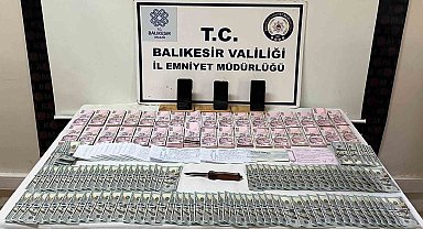 Tefecilik ve resmi belgede sahtecilik yapan şahıslara eş zamanlı operasyon