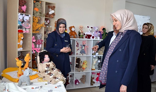 Tercan'da el emeği göz nuru ürünlerden oluşan sergi açıldı