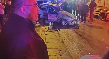 Ters yönden gelen araç kazaya sebep oldu: 2'si çocuk 5 yaralı