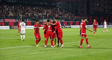 TFF 2. Lig: Vanspor FK: 4 - Elazığspor: 1