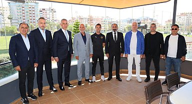 TFF Başkanı Hacıosmanoğlu'ndan Hasan Çavuşoğlu'na taziye ziyareti