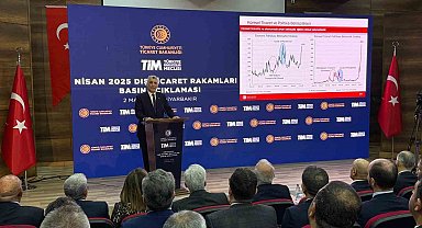 Ticaret Bakanı Bolat: "Nisanda mal ihracatımız geçen yılın aynı ayına göre yüzde 8,5 artışla 20,9 milyar dolara yükselmiştir"