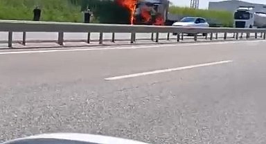 Tır alev topuna döndü