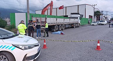 Tırla çarpışan motosikletin 16 yaşındaki sürücüsü hayatını kaybetti