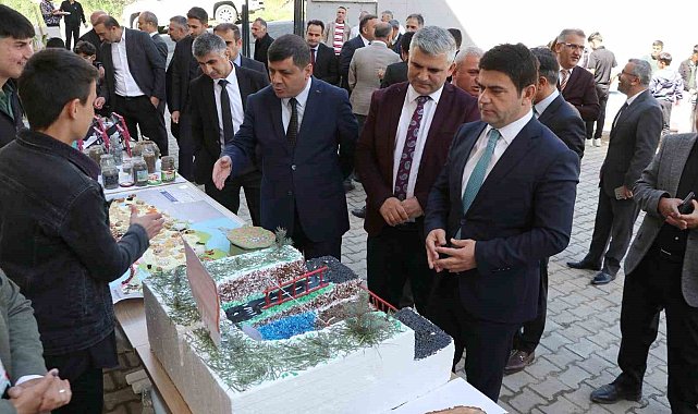 TOBB Hüseyin Çelik Anadolu İmam Hatip Lisesinden festival coşkusu