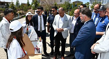 Tomarza'da öğrenciler, Bilim Fuarı'nda hünerlerini sergiledi