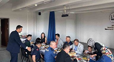 Tomarzalı şehidin ailesi isminin verildiği okulda ağırlandı