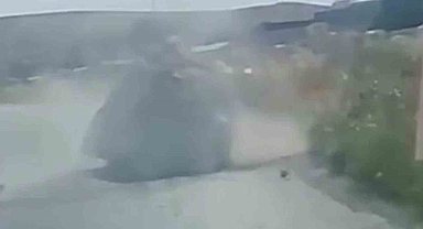 Tonlarca ağırlıktaki mermer bloğun altında ezilmekten saniyelerle kurtuldu
