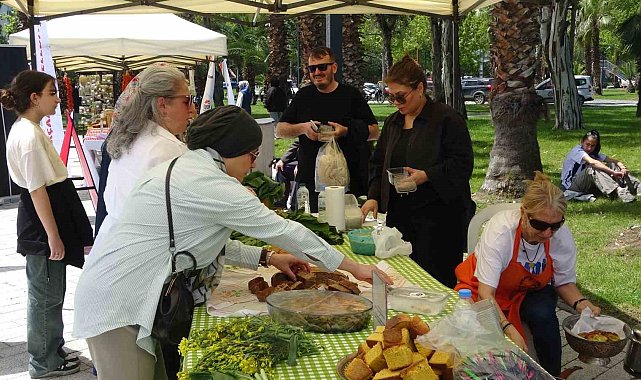 Trabzon'da Ot Festivali'nde renkli görüntüler oluştu