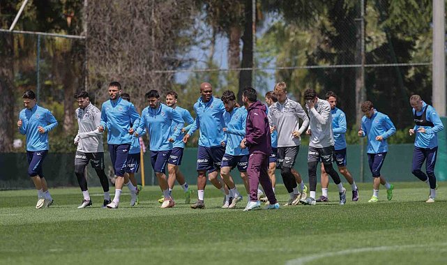 Trabzonspor'da Uğurcan Çakır ve Savic, kamp kadrosuna alınmadı