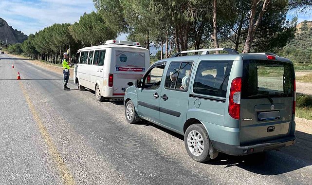 Trafik kurallarına uymayan sürücüler jandarmadan kaçamadı