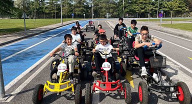 Trafik kurallarını eğlenerek öğrendiler