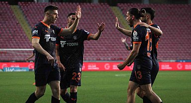 Trendyol Süper Lig: Atakaş Hatayspor: 1 - Başakşehir: 2