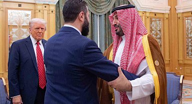 Trump, Riyad'da eş-Şara ile görüştü