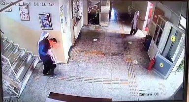 Tunceli'de müdürün Heimlich manevrası, minik çocuğun hayatını kurtardı