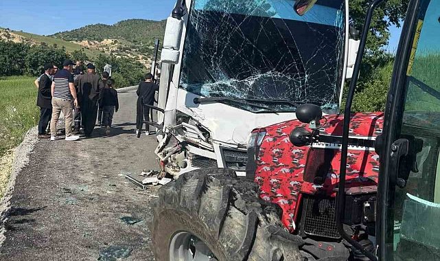 Tunceli'de öğrenci servisi kaza yaptı: 8 öğrenci yaralandı
