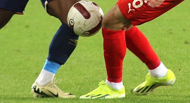 Türk futbolunun köklü takımlarının önlenemez seri düşüşü