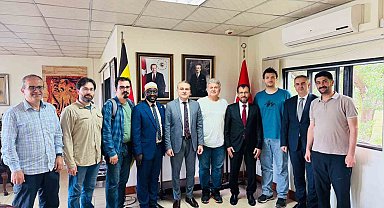 Türk hekimler Uganda'da binlerce hastaya umut oldu