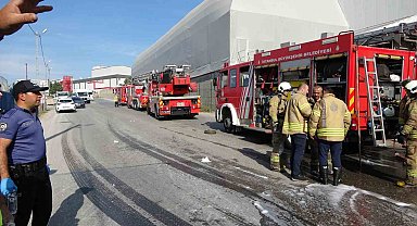 Tuzla'da fabrika yangını: Jeneratörden çıkan alevler dış cepheye sıçradı