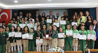 Tuzla'dan yola çıkan kitaplar Ağrı'da umuda dönüştü