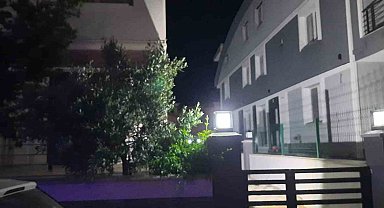 Üçüncü kattan düşen şahıs hayatını kaybetti