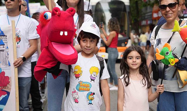 Uluslararası Eskişehir Çocuk, Gençlik ve Kukla Tiyatroları Festivali'nde görkemli açılış