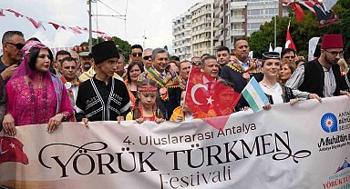 Uluslararası Yörük Türkmen Festivali 'Yörük Göçü'yle açıldı, Antalya renk cümbüşüne döndü