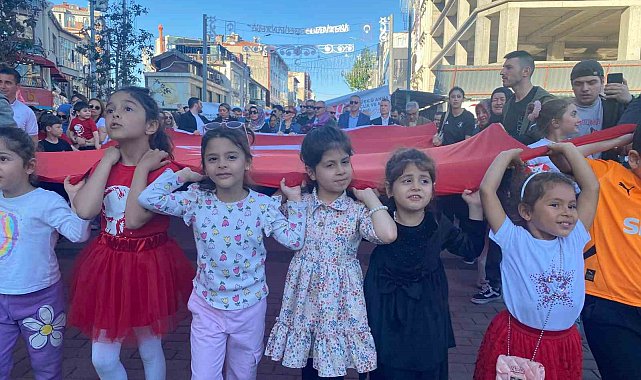 Ümraniye'de 19 Mayıs coşkuyla kutlandı