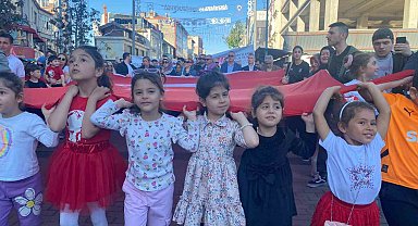 Ümraniye'de 19 Mayıs coşkuyla kutlandı