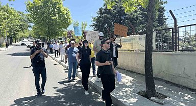 Üniversite öğrencilerinden yüzde 74'lük zam protestosu