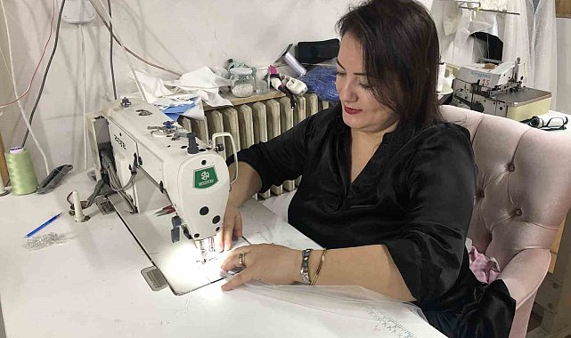 Üniversite okuyup edindiği mesleğini bırakıp gelinlikçi oldu